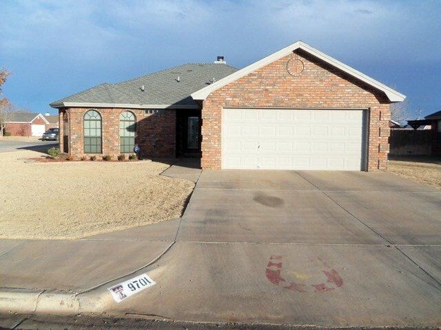 9701 Weatherford Ave in Lubbock, TX - Building Photo