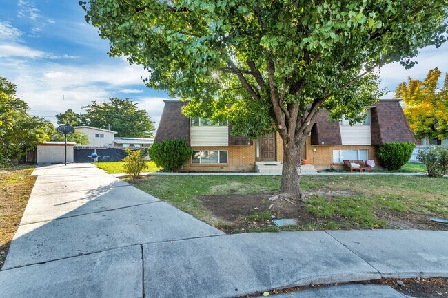 30 E 925 N in Orem, UT - Building Photo - Building Photo