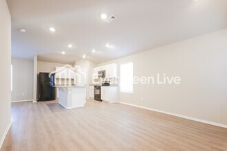 6600 NW Kathleen St in Bentonville, AR - Building Photo - Building Photo