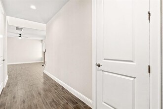 221 Bent Crk Ln in Andice, TX - Building Photo - Building Photo