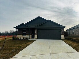2059 Stable Ln in Aubrey, TX - Building Photo