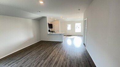 9708 Laredo Ln in Yukon, OK - Building Photo - Building Photo