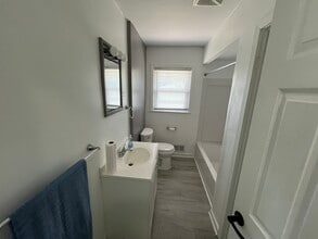 3508 Robin Dr in Louisville, KY - Building Photo - Building Photo