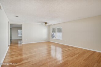 2346 Adams Lake Boulevard in Jacksonville, FL - Building Photo - Building Photo