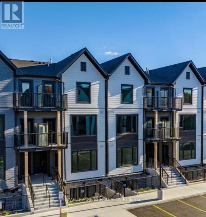 708 Woolwich St in Guelph, ON - Building Photo