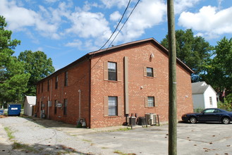 4830 E Princess Anne Rd in Norfolk, VA - Building Photo - Building Photo