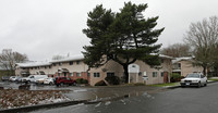 Raleigh Manor Apartments Phase I in Portland, OR - Building Photo - Building Photo