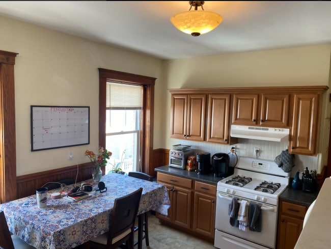 7 Hillside St, Unit 2