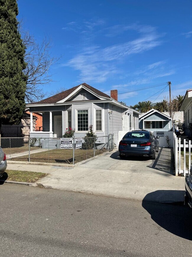 515 E 21st St in Los Angeles, CA - Building Photo - Building Photo