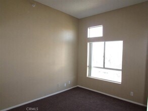 450 E 4th St, Unit 437 in Santa Ana, CA - Building Photo - Building Photo