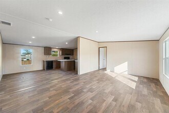 5055 Rd 3540 in Cleveland, TX - Building Photo - Building Photo