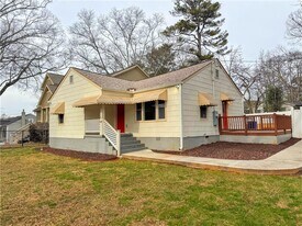 649 Valley Brook Rd in Scottdale, GA - Building Photo