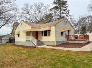 649 Valley Brook Rd in Scottdale, GA - Building Photo - Building Photo