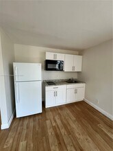 808 NW 19th St in Fort Lauderdale, FL - Building Photo - Building Photo