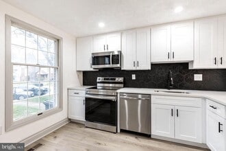 17409 Founders Mill Dr in Derwood, MD - Building Photo - Building Photo