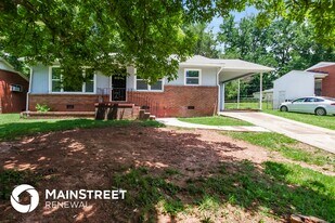 815 Wilbrown Cir in Charlotte, NC - Building Photo