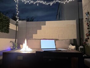 8192 N 22nd Dr in Phoenix, AZ - Foto de edificio - Building Photo