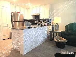 11635 Existing Run in Von Ormy, TX - Building Photo - Building Photo