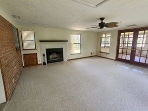 8933 Regina Rd in Jacksonville, FL - Building Photo - Building Photo
