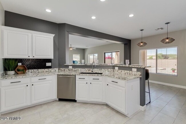 18462 N Jameson Dr in Maricopa, AZ - Building Photo - Building Photo