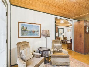 319 W Park St in Fredericksburg, TX - Building Photo - Building Photo