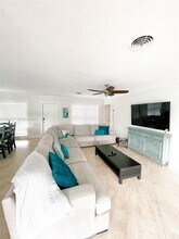 2932 NE 36th St in Lighthouse Point, FL - Building Photo - Building Photo