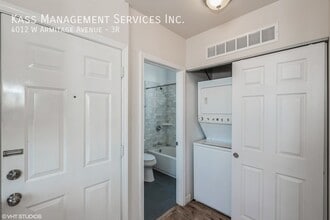 4012 W Armitage Ave in Chicago, IL - Building Photo - Building Photo