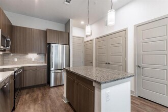 299 W Gray St in Houston, TX - Building Photo - Building Photo