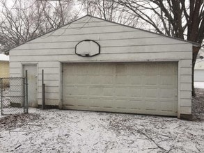 1134 Bertch Ave in Waterloo, IA - Building Photo - Building Photo