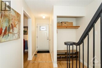 158 McCurdy Dr in Ottawa, ON - Building Photo - Building Photo