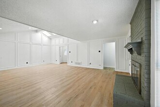 4022 St Christopher Ln in Dallas, TX - Building Photo - Building Photo