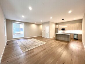 3763 N Sheffield Ave in Chicago, IL - Building Photo - Building Photo