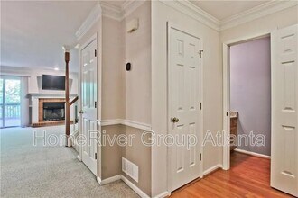 1936 Ivy Glen Dr in Smyrna, GA - Building Photo - Building Photo
