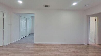 2320 Brockbank Dr in Irving, TX - Building Photo - Building Photo