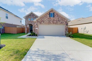1225 Red Hills Dr in Iowa Colony, TX - Building Photo