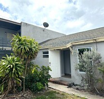 836 Almeria Rd, Unit 2 in West Palm Beach, FL - Building Photo
