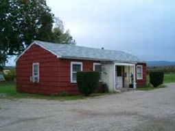 7561 E Route 20 in Westfield, NY - Foto de edificio - Building Photo