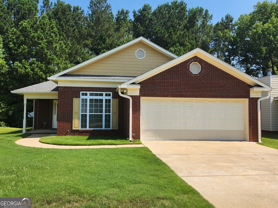 8070 Santee Ct in Columbus, GA - Building Photo