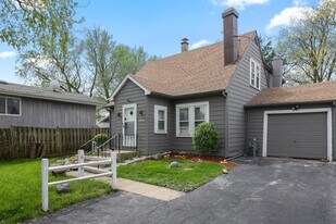 366 N Hemlock Ave in Wood Dale, IL - Building Photo