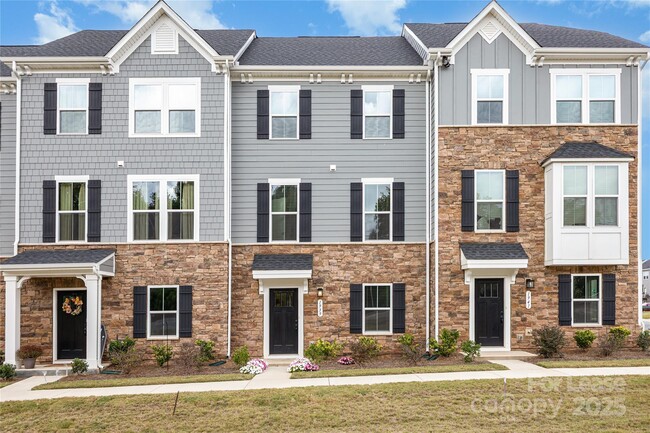 1939 Stallings Rd in Stallings, NC - Building Photo - Building Photo