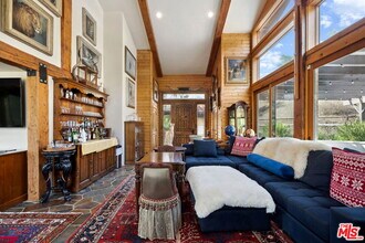 25615 Mulholland Hwy in Calabasas, CA - Building Photo - Building Photo