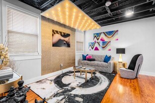 156 Camellia St in Biloxi, MS - Building Photo