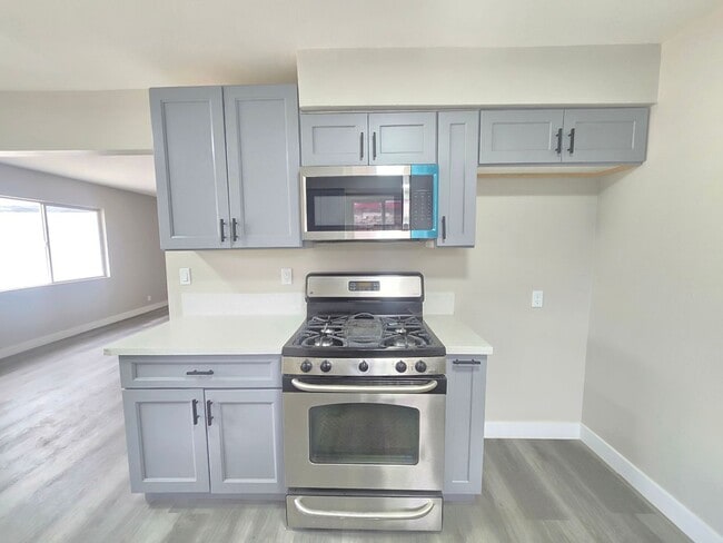 44414 Andale Ave in Lancaster, CA - Building Photo - Building Photo