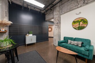 166 Chandler St in Buffalo, NY - Building Photo - Interior Photo