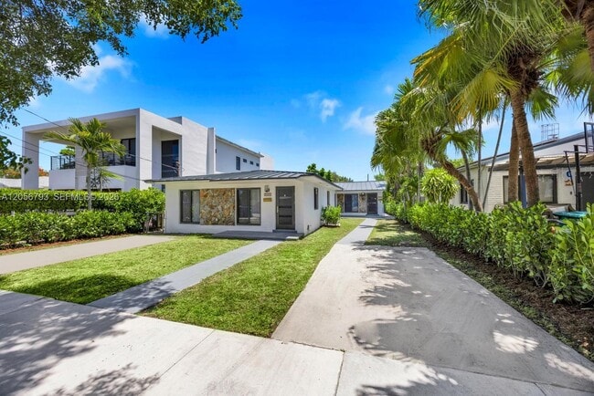property at 3050 SW 26th St