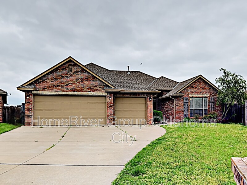 19104 Canyon Creek Pl in Edmond, OK - Foto de edificio