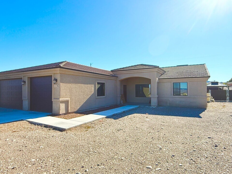 4196 Palo Verde Rd in Lake Havasu City, AZ - Building Photo