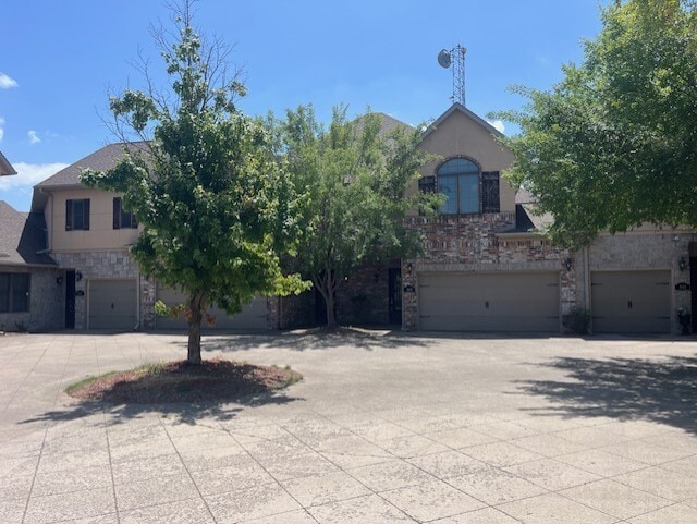 property at 2624 S Everest Ave