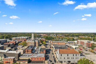 1427 Wayne St in Noblesville, IN - Building Photo - Building Photo