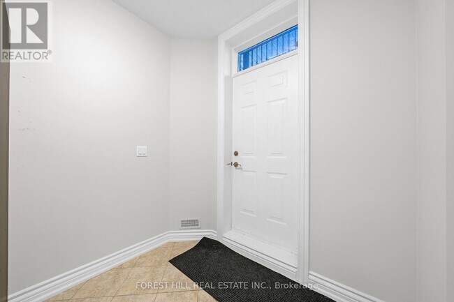 106 Nipigon Ave in Toronto, ON - Building Photo - Building Photo